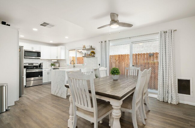 Photo - 77600 Calle Temecula