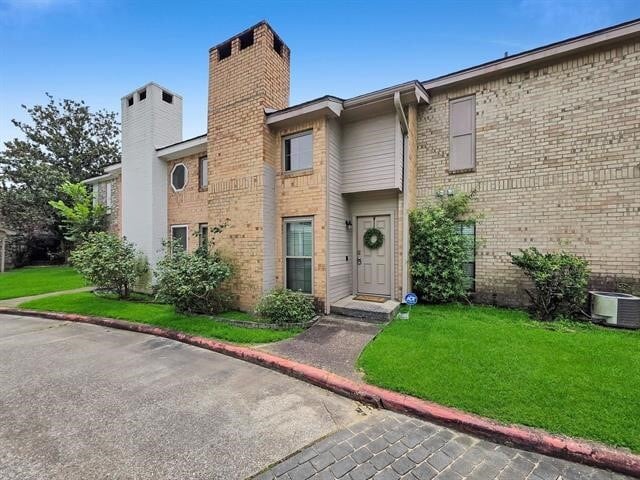 Building Photo - 1620 Wellington Pl Unit 303