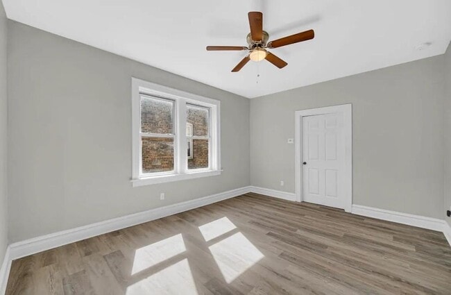 Photo - 1319 Marshall St