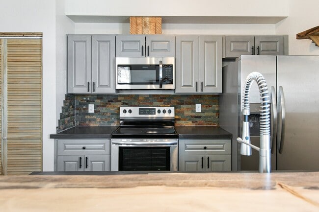 Photo - 6240-6243 Three Needles Ln Unit 204