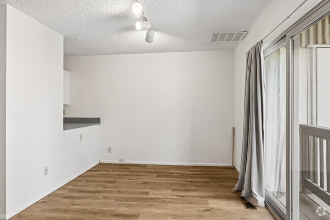 2BR, 1BA - 1,200SF - Dining Room - Dakotas Apartments