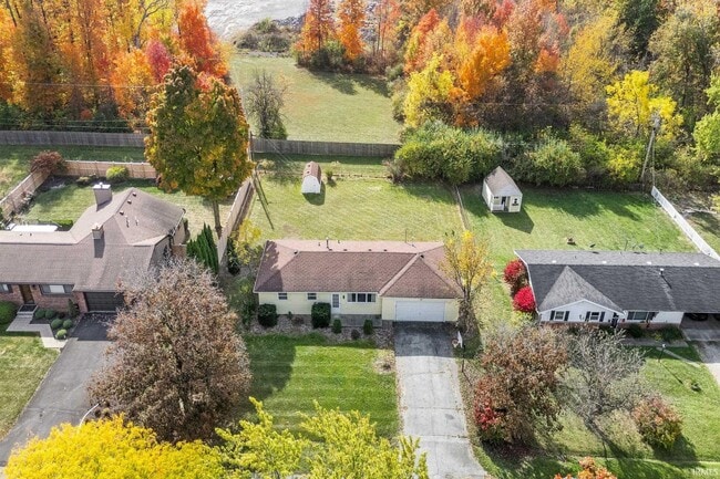 2221 Graham Dr
