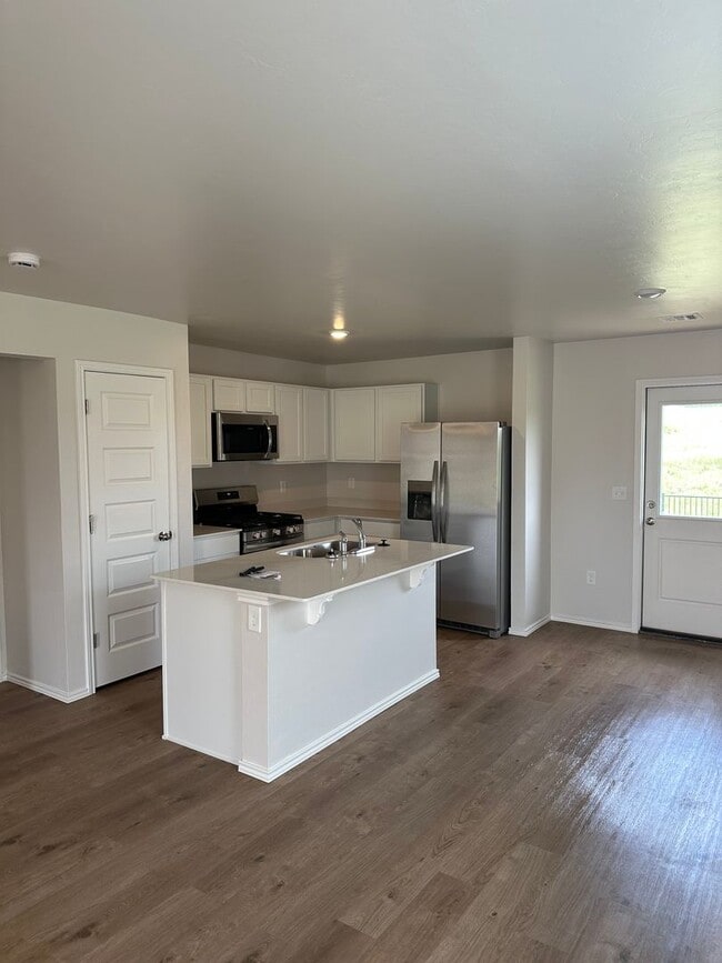 Photo - Pre-Leasing Now | Charming 3-Bedroom, 2-Bath Home in Yukon – Available Soon