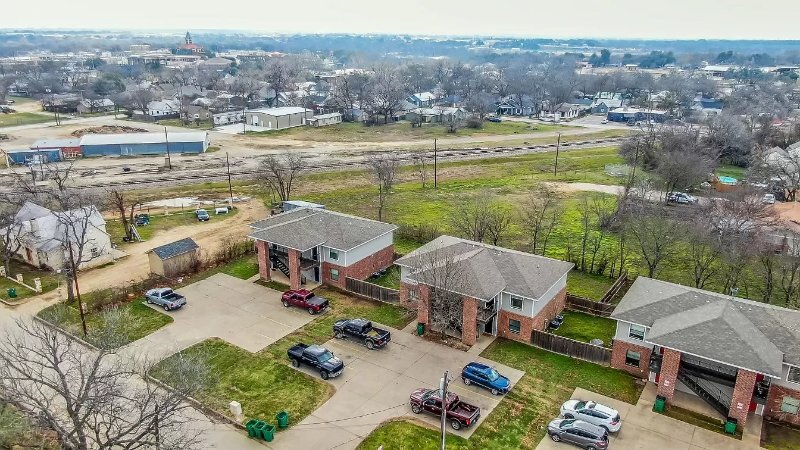 Photo - 852 W Vanderbilt St Unidad 1101
