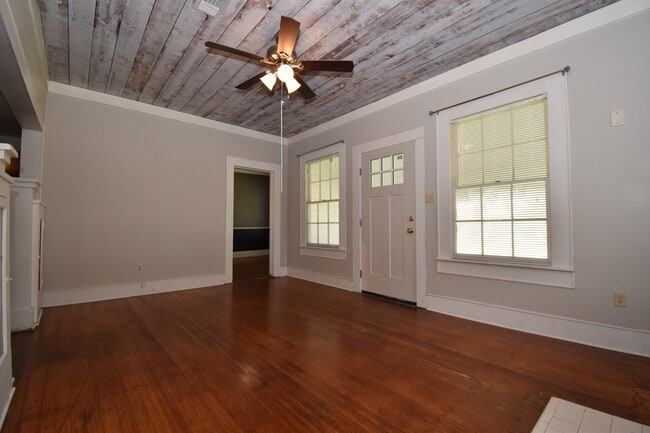 Photo - Recently Updated 3 Bedroom House