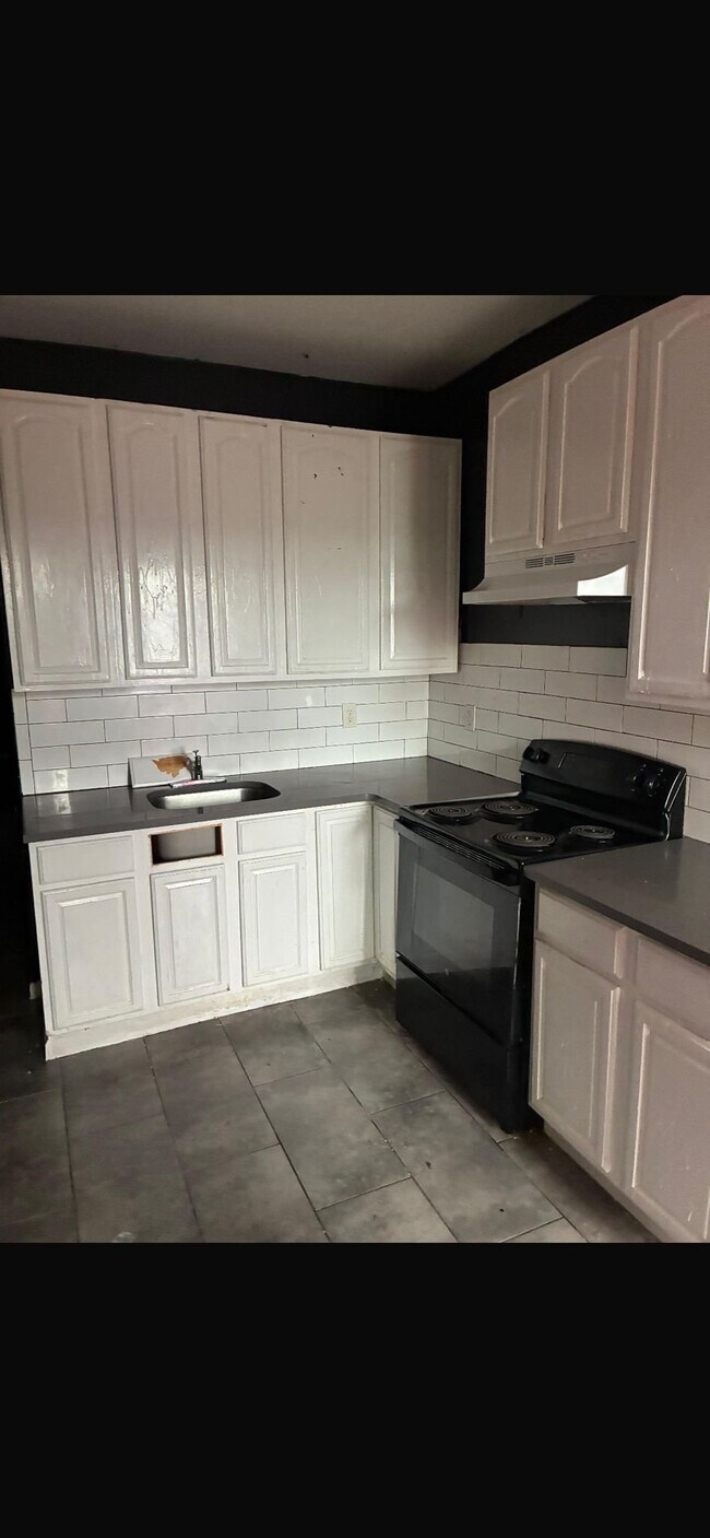Photo - 160 Ridge Ave Unit Apt 2