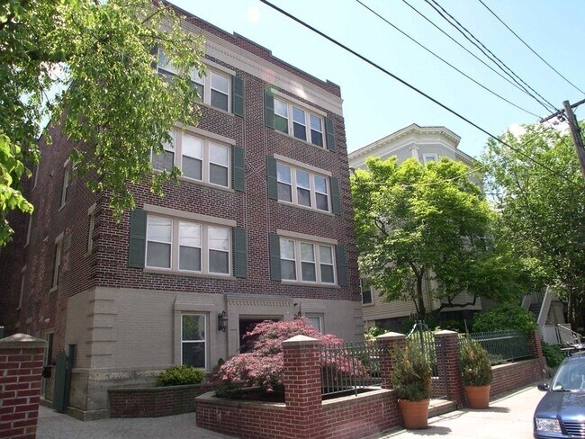 Photo - 30 Upland Rd Apartamento Unidad 7