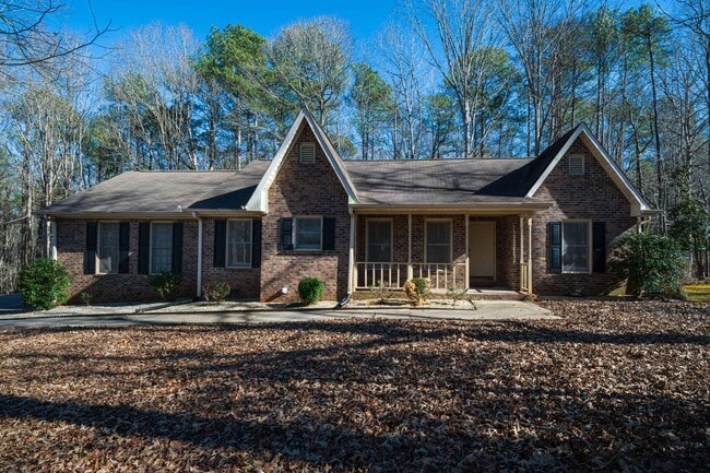 Photo - Move-In Ready Brick Ranch on Wooded Acre in Hampton Woods!