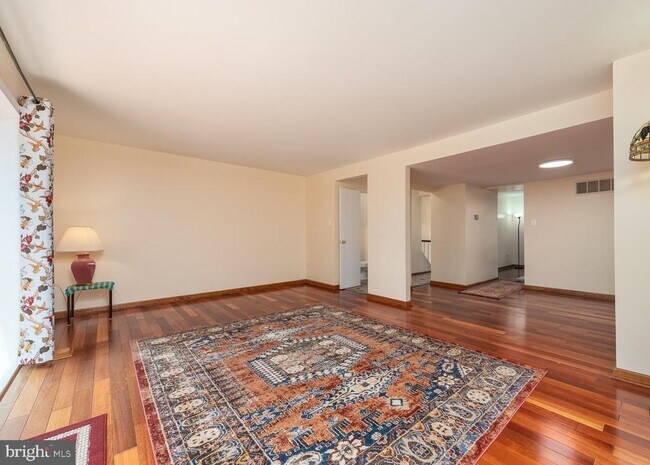 Photo - 10544 Eastwind Way