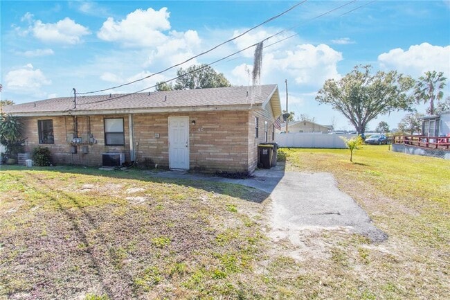 709 Mosley Rd