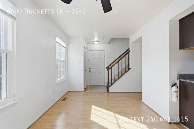 Photo - 6600 Ducketts Ln