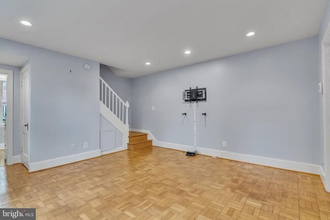 Photo - 2600 16th St S