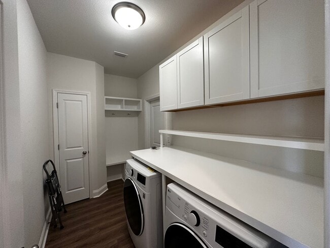 Photo - 2918 Fontana St