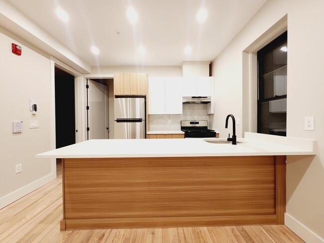 Unit 2A - 108 Lembeck Ave Unit 1A