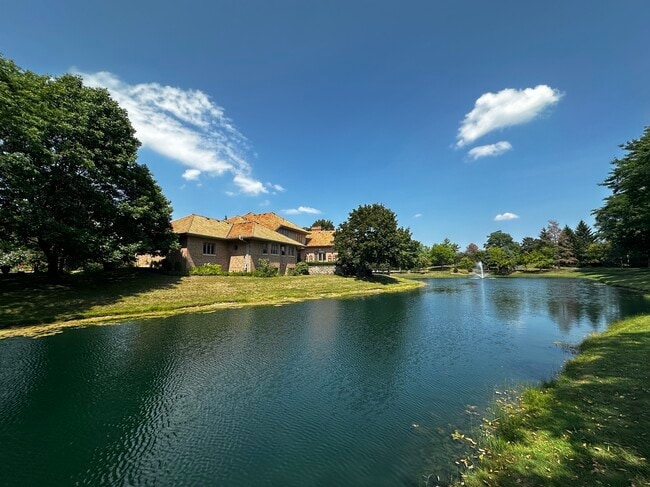 Photo - 1115 Bridgeview Ln