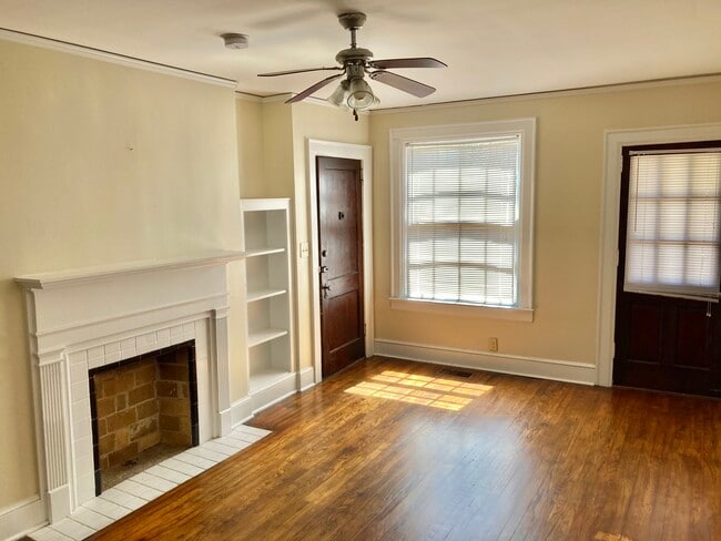 Photo - 1115-1125 Magnolia Curv