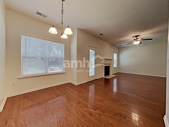 Photo - 1731 Freiburg Dr
