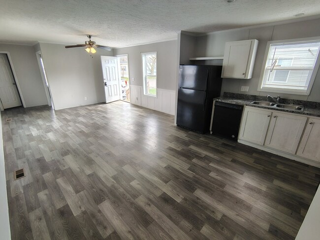 Photo - 5149 Tokay Dr