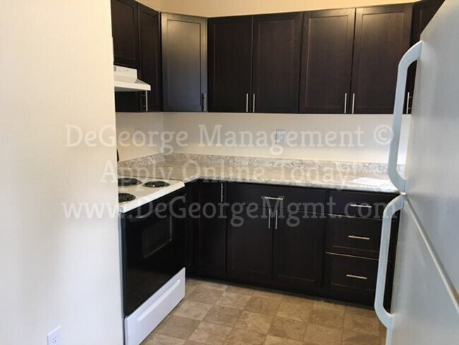 Photo - Parkway Apartments