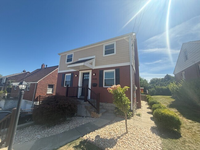 Photo - 1430 Simona Dr