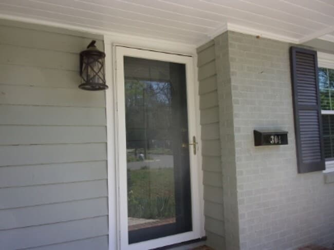 Photo - Charming 2 Bedroom 1 Bath Home in the Highly Desirable College Avenue Neighborhood