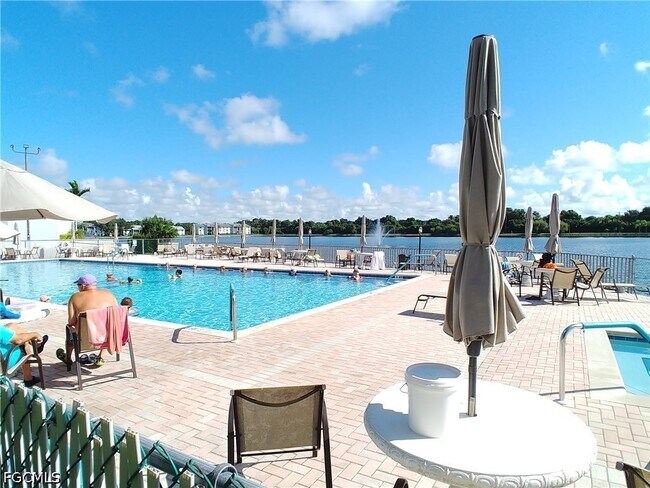 Photo - 4681 Lakeside Club Blvd Unidad 11