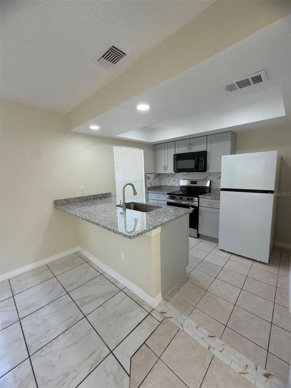Photo - 7426 Wynnewood Square Unit 195