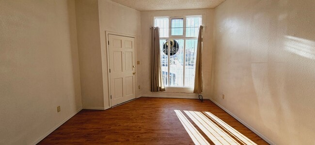 Photo - 1311 E San Antonio Ave Unit 1