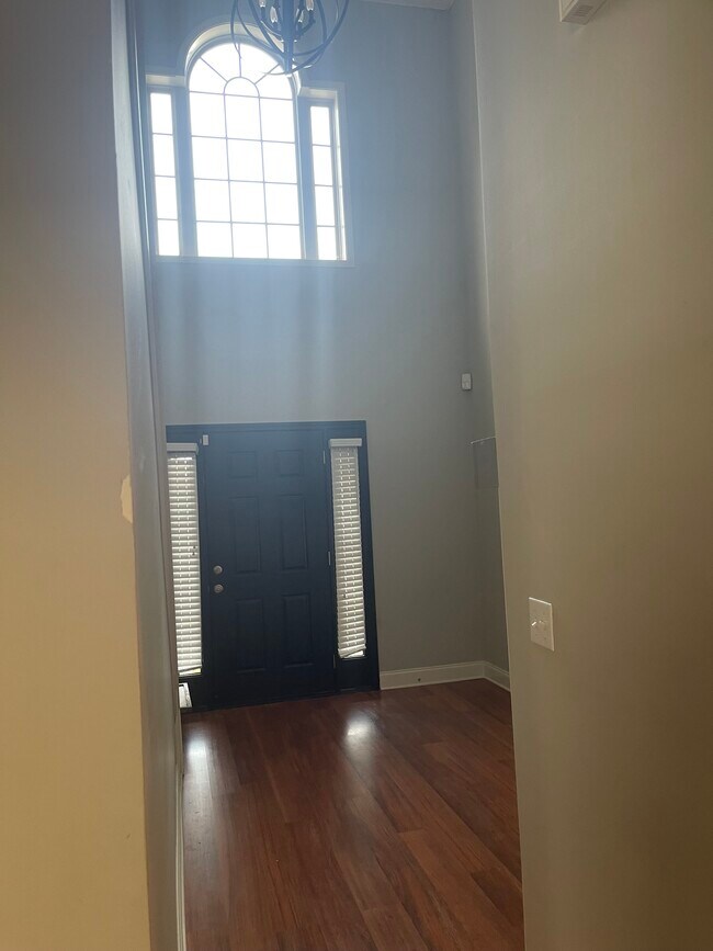 Photo - 3320 Blackford Pkwy