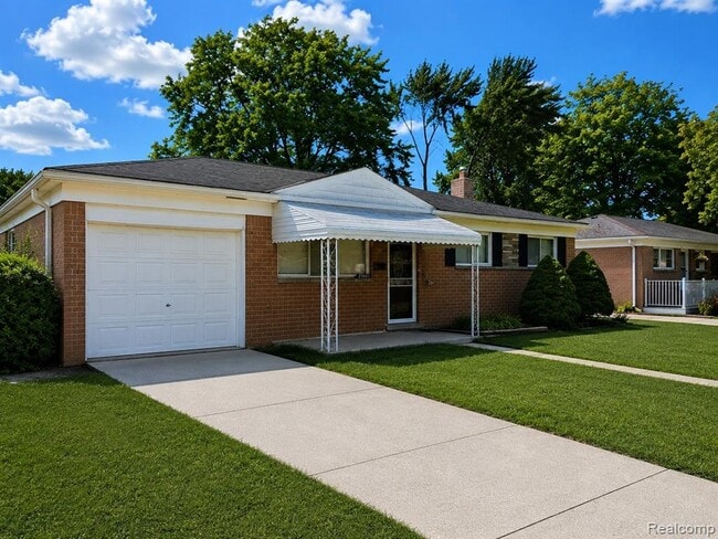 Photo - 32627 Dowland Dr