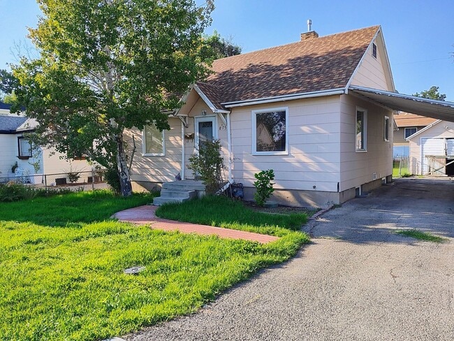 Building Photo - 875 E Gregson Ave Unit 875 E Gregson Ave Rental