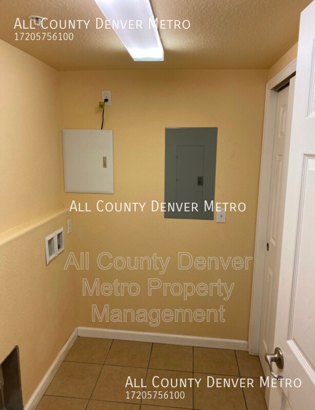 Photo - 5024 Everett St Unit 203
