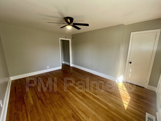 Photo - 1215 Chevis St