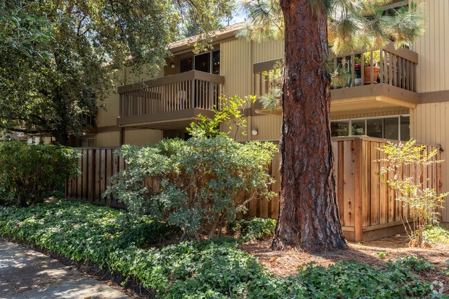 Alt. Exterior - Cypress Point Lakes