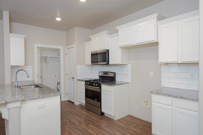 Photo - 5219 Oakwood Villas Ct