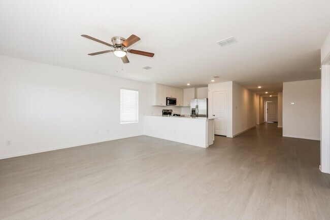 Photo - 1291 Wedge Leaf Ln