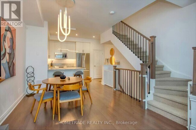 Photo - 40 Lunar Cres