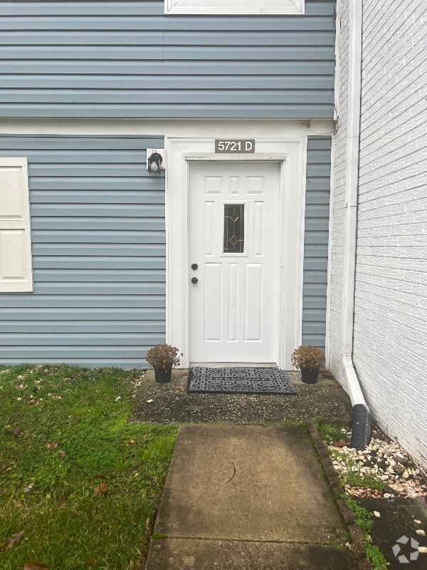 Building Photo - 5721 Bramblegate Rd Rental