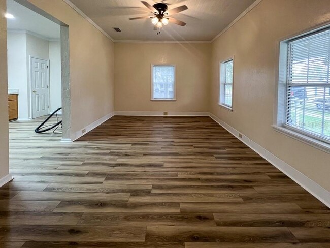 Photo - 14437 Earle St