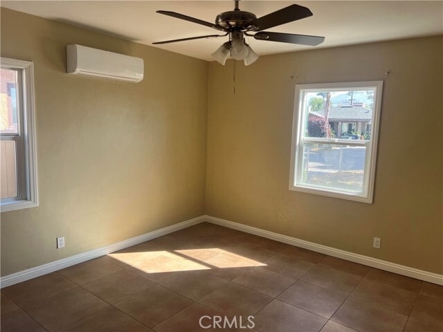 Photo - 3012 Genevieve St N