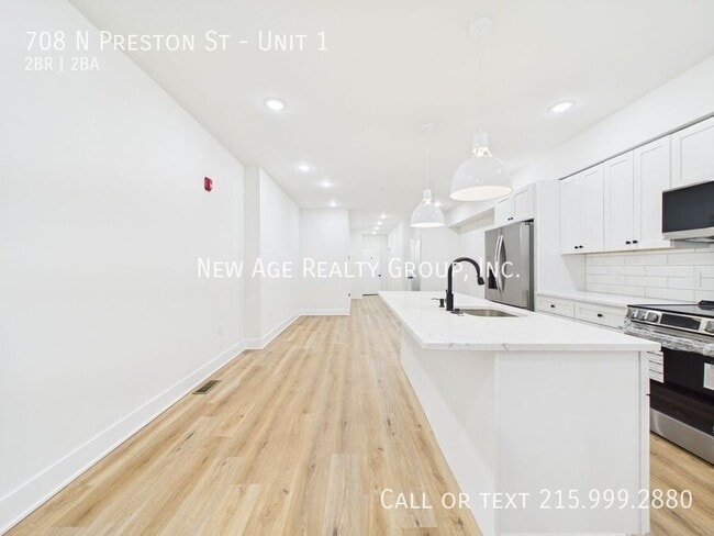 Photo - 708 N Preston St Unidad 1