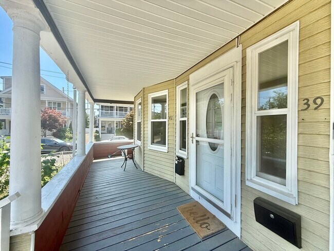 Photo - 39 Dunbar Ave Unit 1