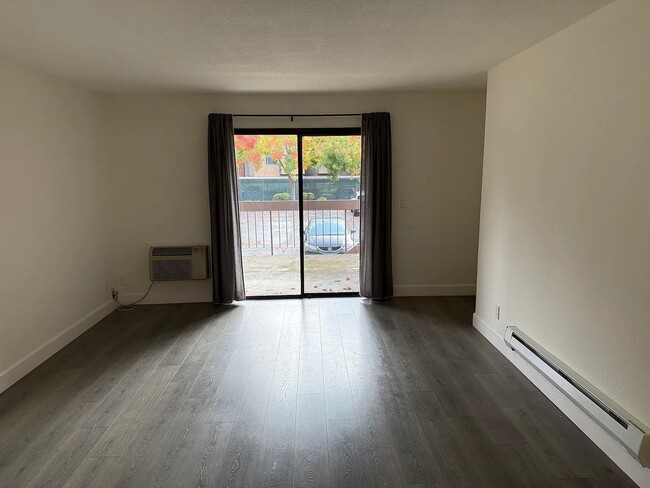 Photo - 2250 Monroe St Unit 108