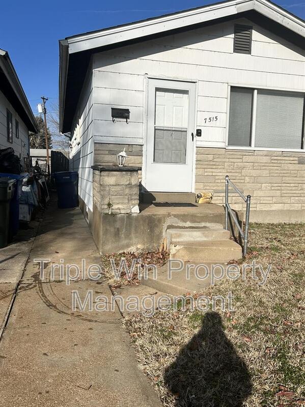 Photo - 7515 Alaska Ave