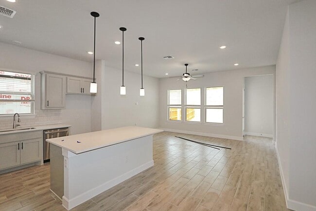 Photo - 12805 Stanford Dr