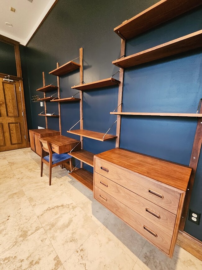 Photo - 1000 E M L King Blvd