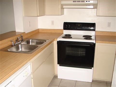 Cocina - The Palms-Townhouses & Villas