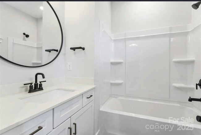 Photo - 3433 Byrnes St