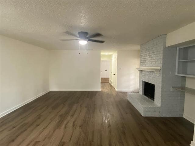 Photo - 1914 Spindletop Dr
