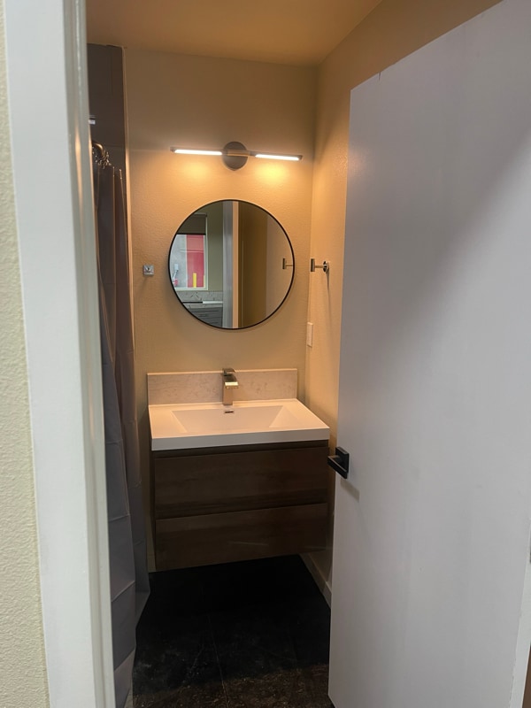 Photo - 15502 Chase St Unidad 15502 1/2